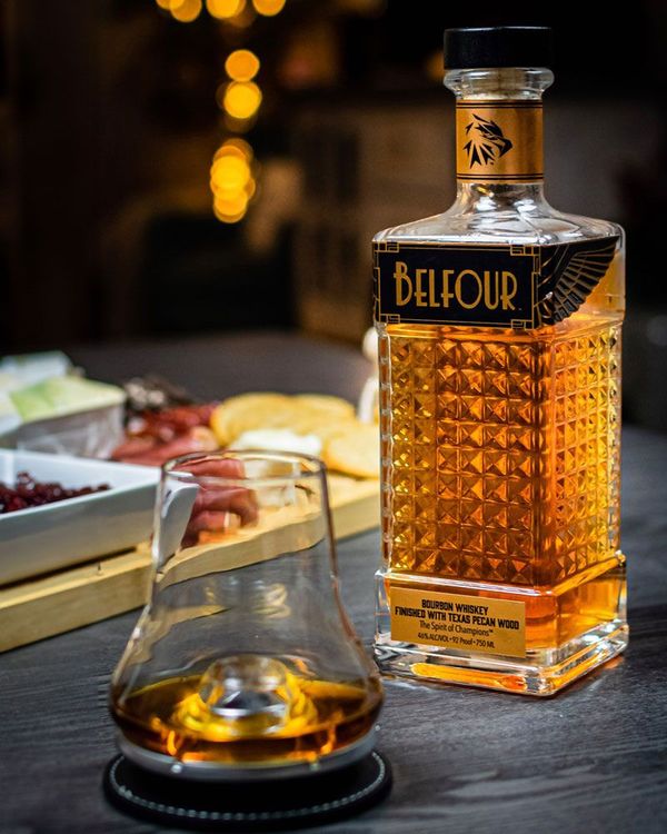 Belfour Bourbon Whiskey Finished with Pecan Wood